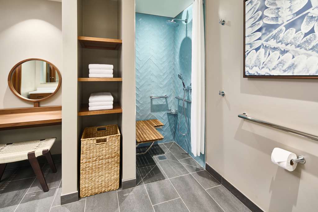 Hilton Grand Vacations Club Maui Bay Villas Image