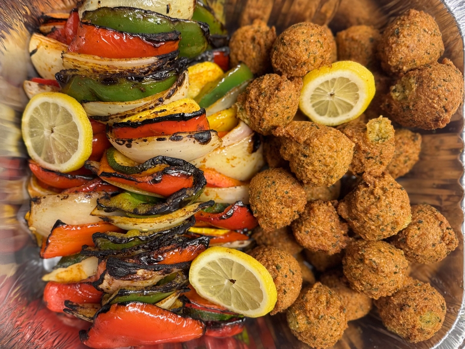 Falafels & vegetable 4-5 person