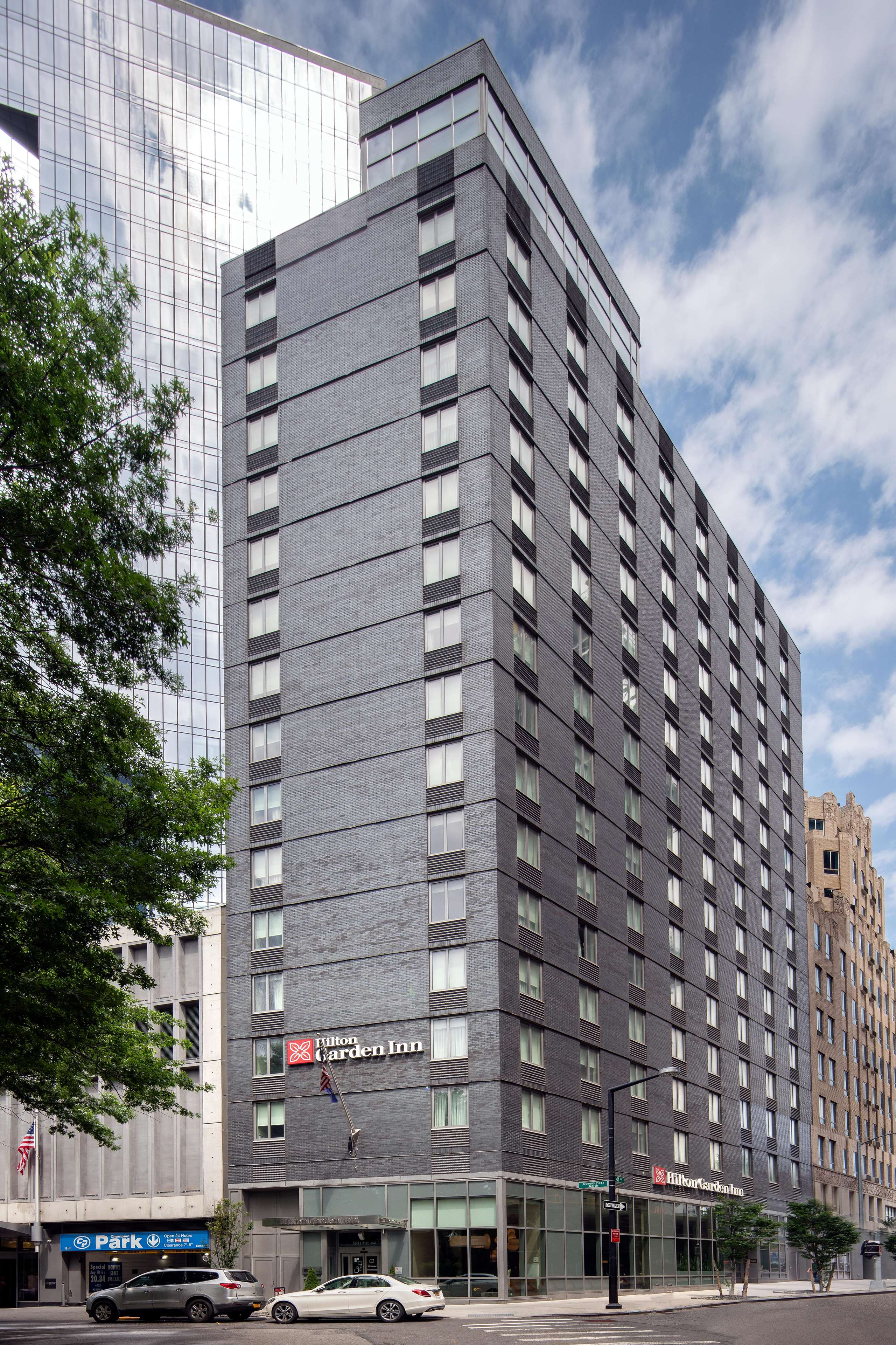 Hilton Garden Inn Long Island City New York Photo