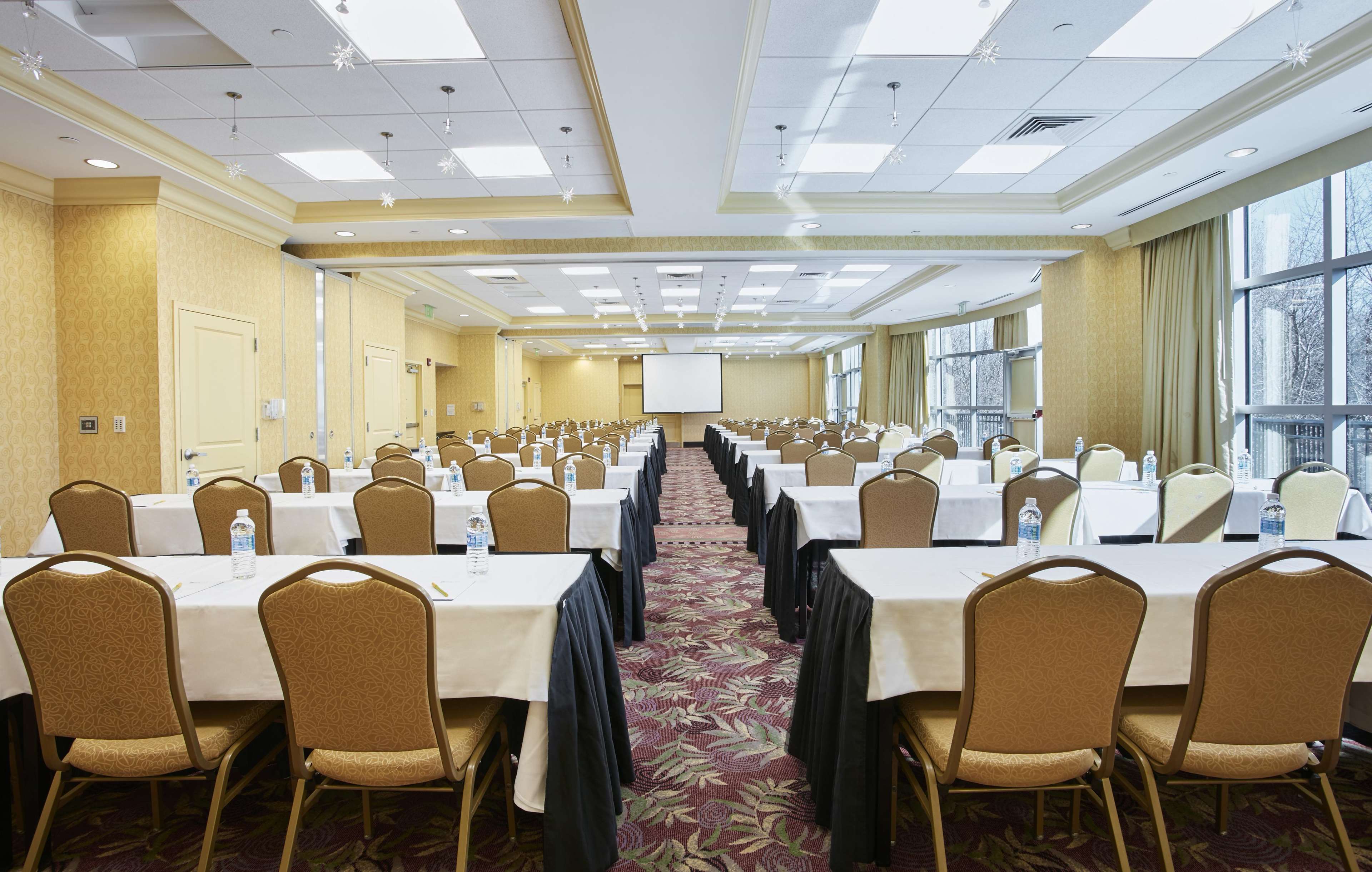 Hilton Garden Inn Rockville-Gaithersburg Photo