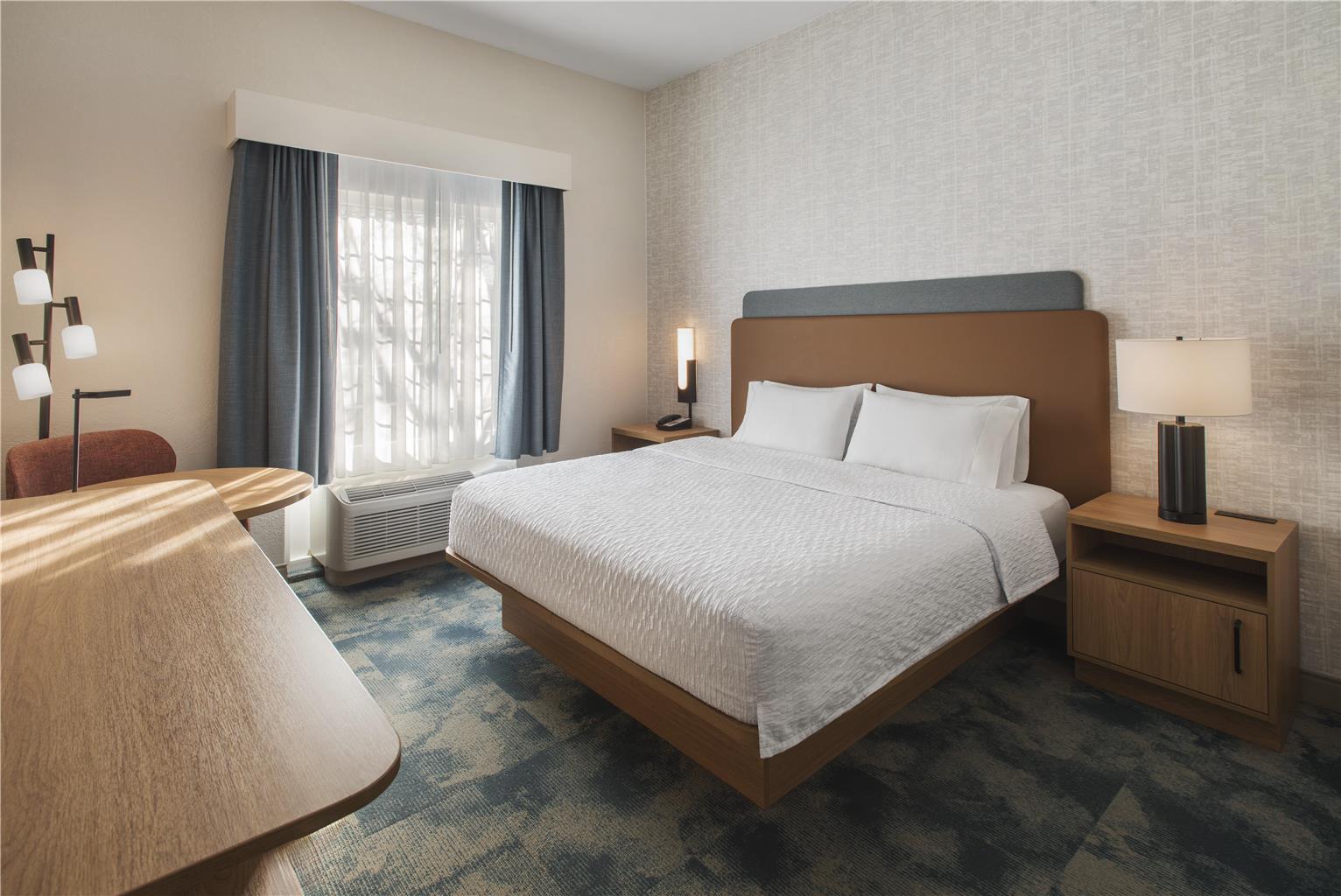 Hampton Inn & Suites Greenfield Image