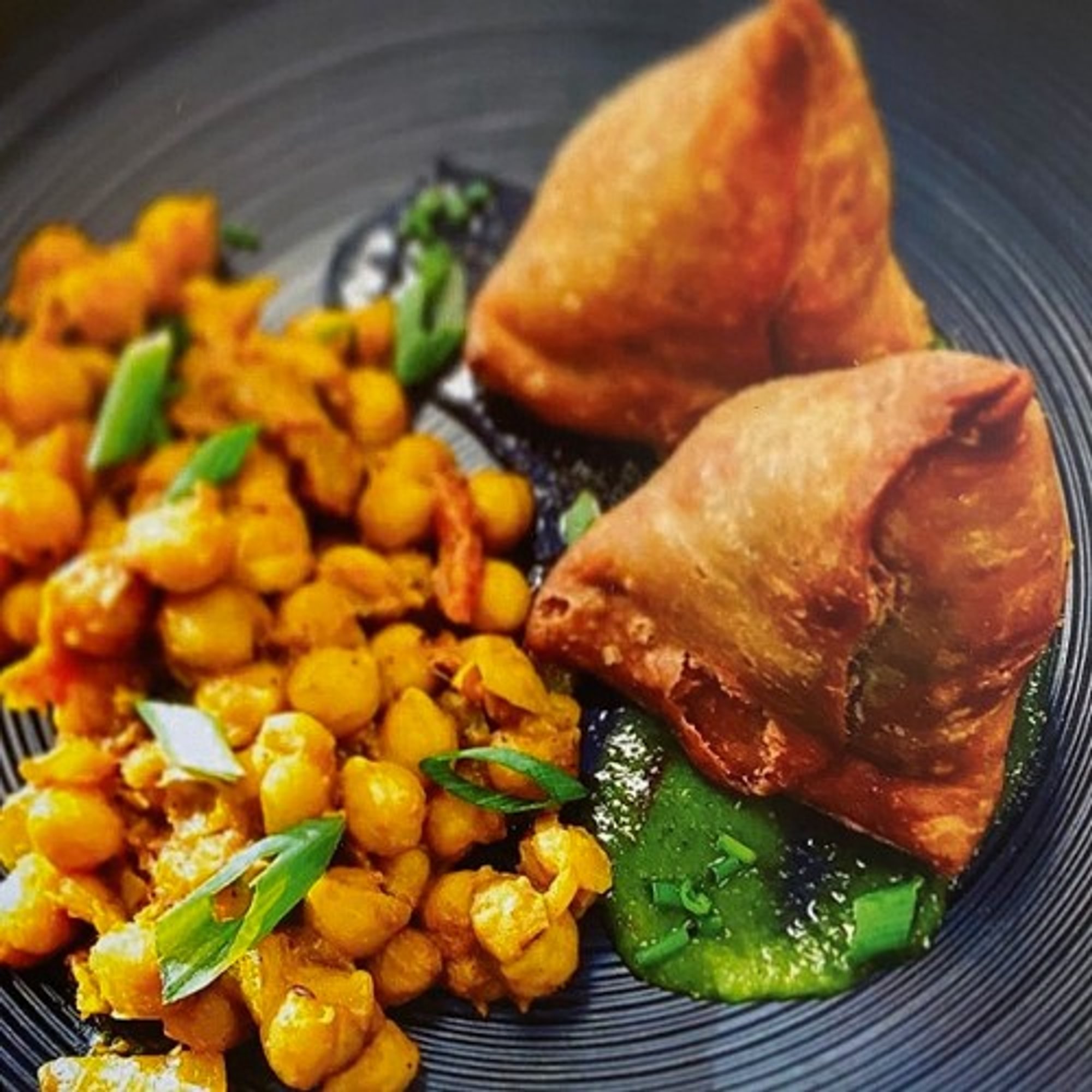 Veg Samosa/Chana