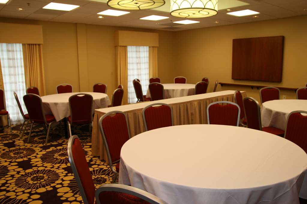 Hampton Inn Richmond - Airport Image