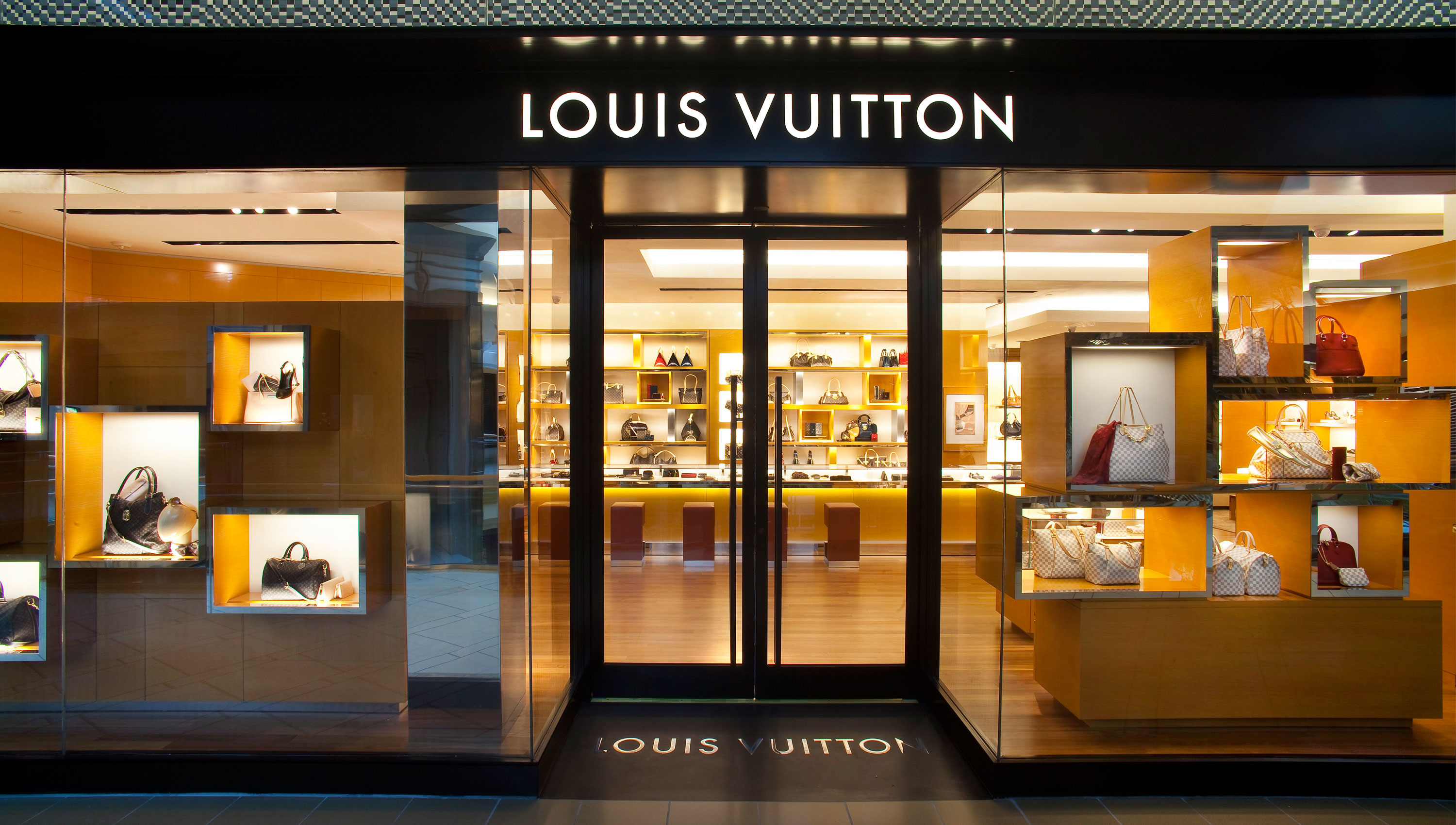 Louis Vuitton Tampa Bay Photo