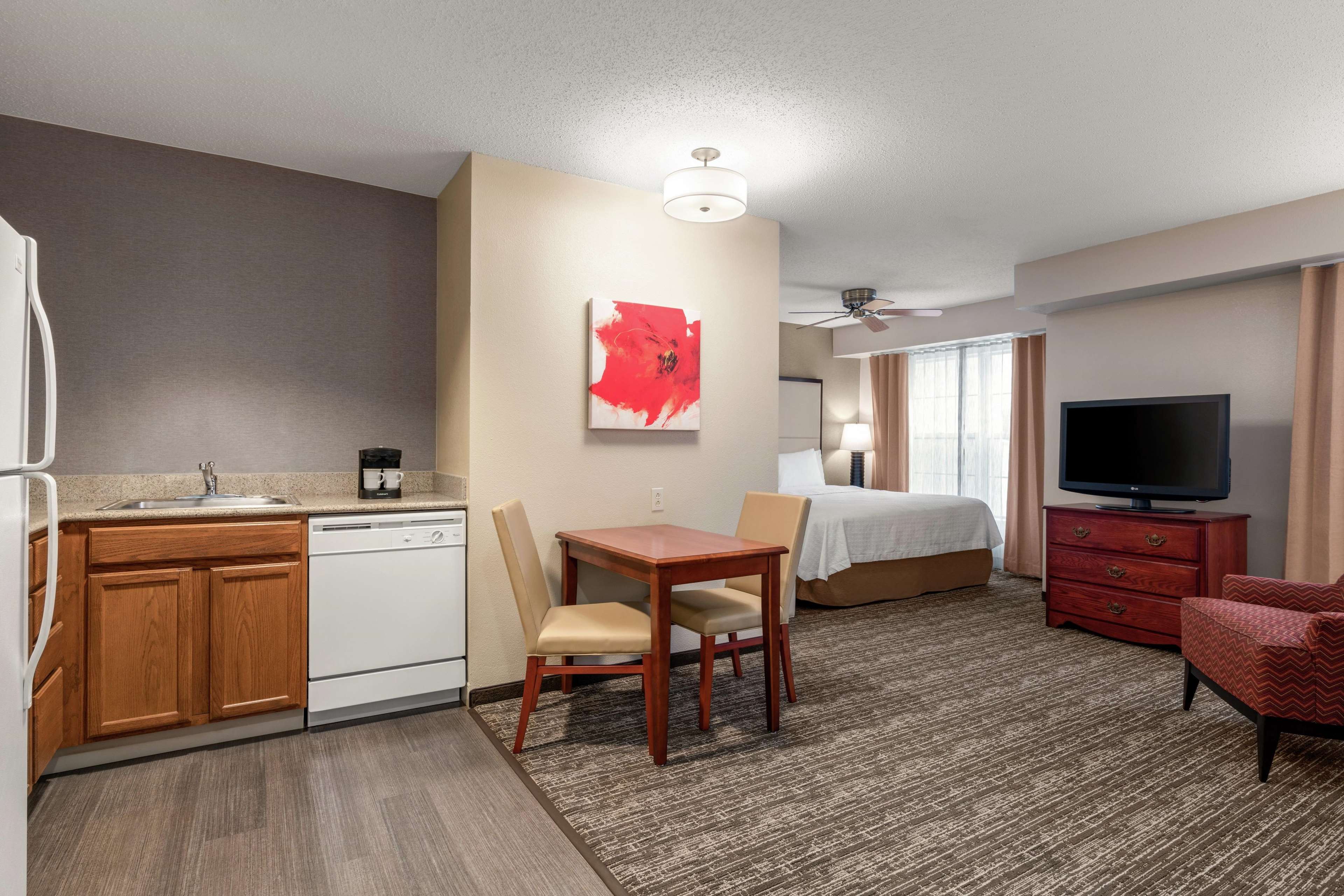 Homewood Suites by Hilton Providence-Warwick Photo