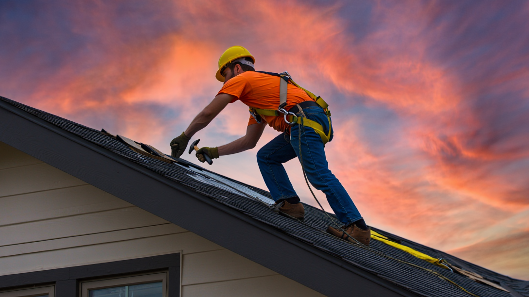 Deluxe Sanford Roof Repair Logo