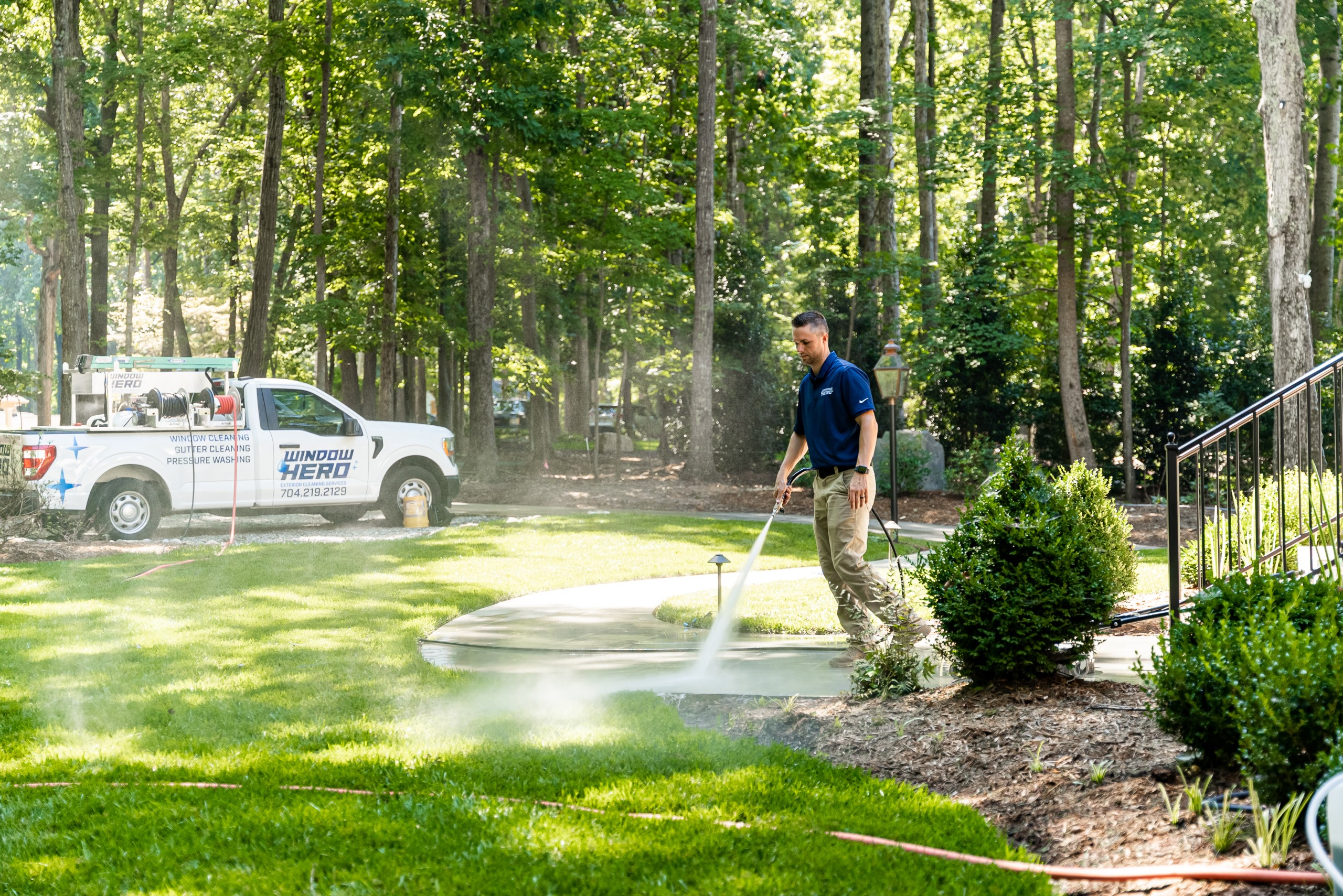 Window Hero Charlotte Image