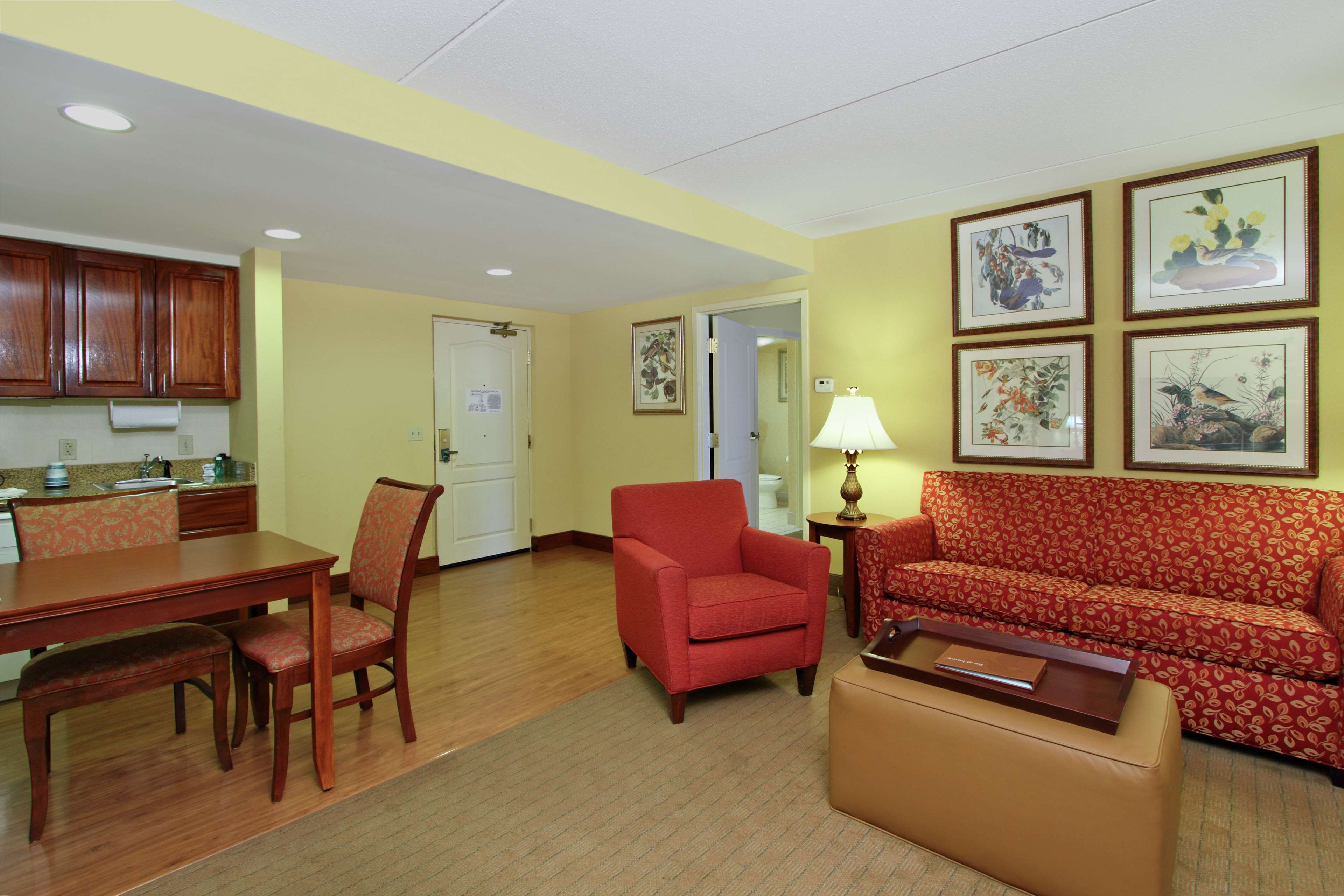 Homewood Suites by Hilton Chesapeake-Greenbrier Photo