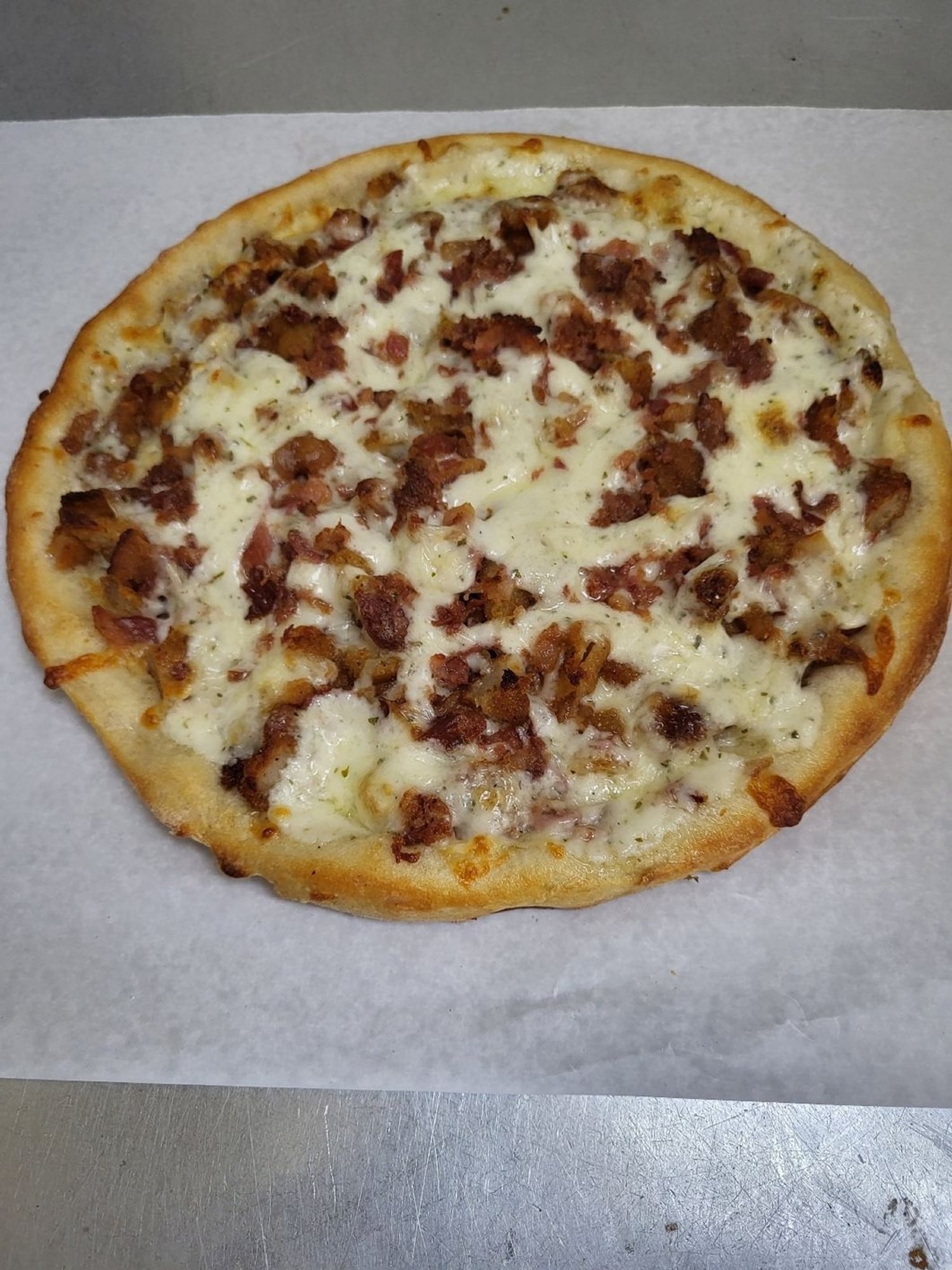 16" Medium Chicken, Bacon and Ranch Pizza