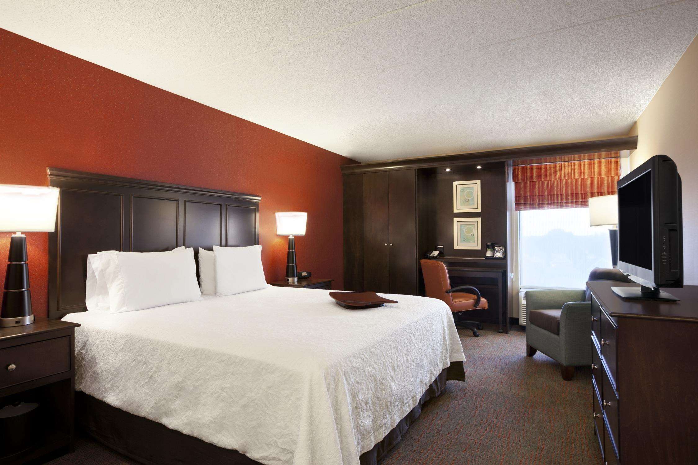 Hampton Inn Chicago-Midway Airport Photo