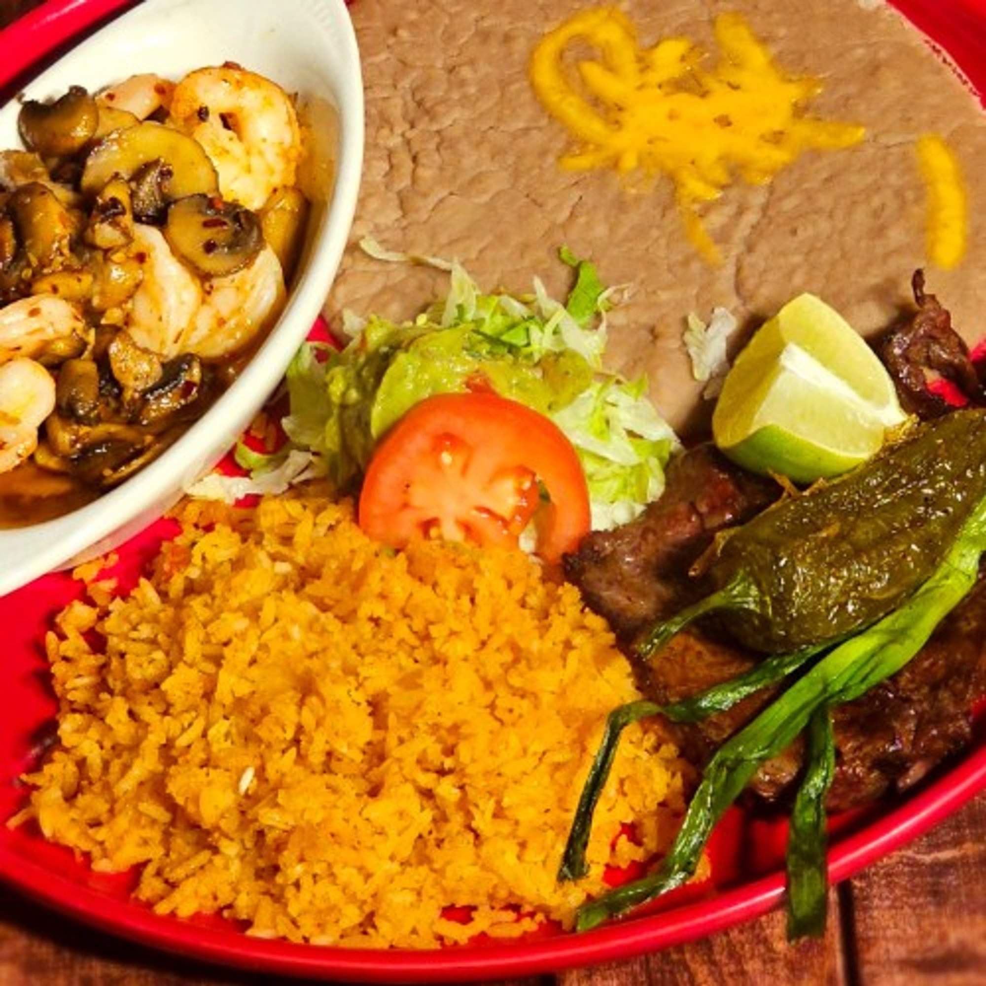 Carne Asada Y Camarones