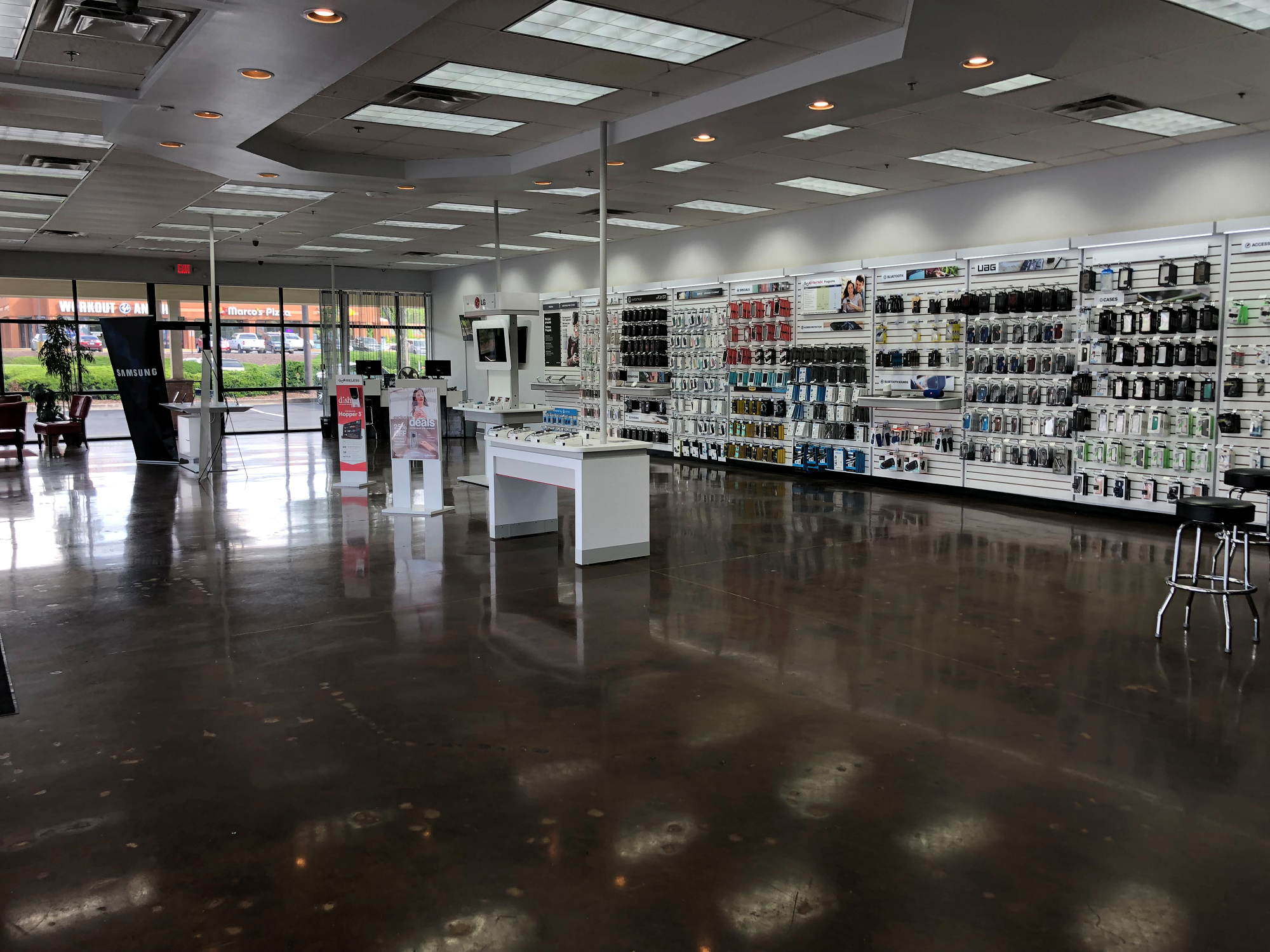 Verizon Authorized Retailer – GoWireless Photo