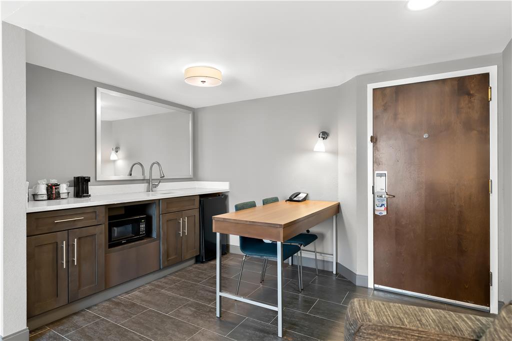 Hampton Inn & Suites Newtown Image