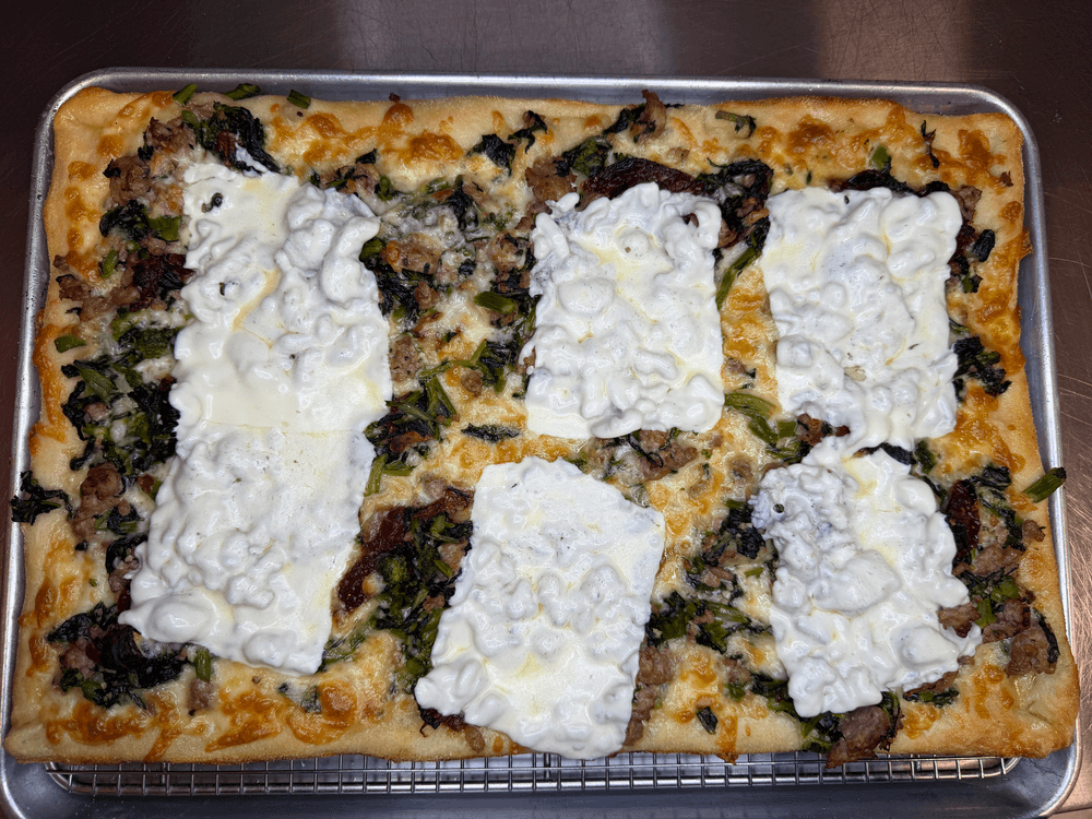 Grandma Mediterraneo Pizza