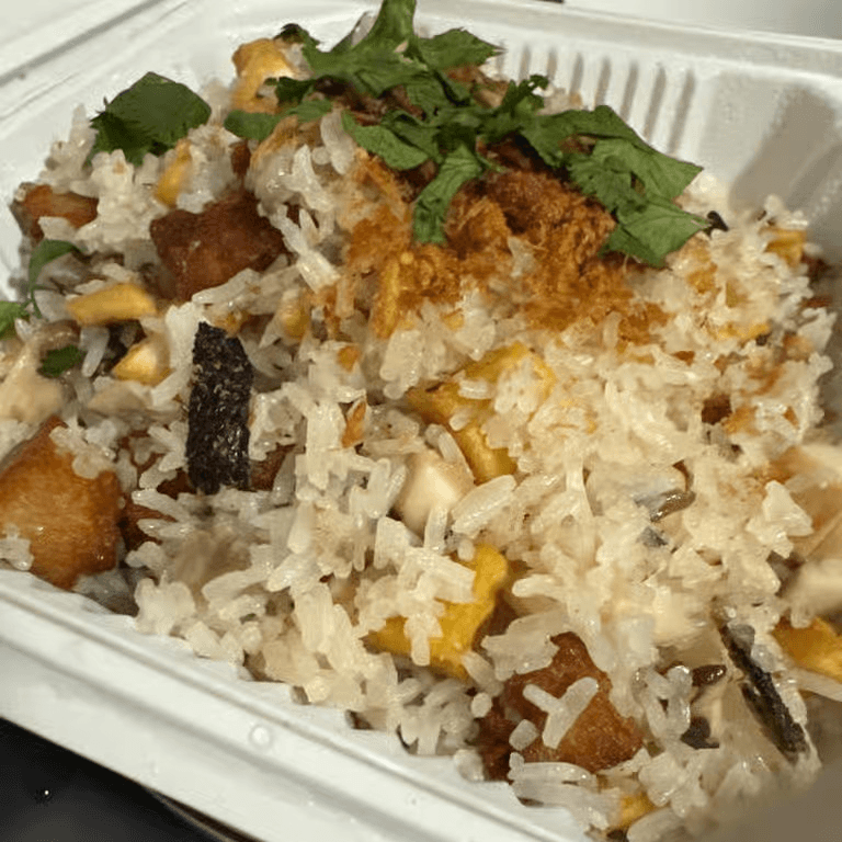 R2. Chickin & Mushrooms Fried Rice