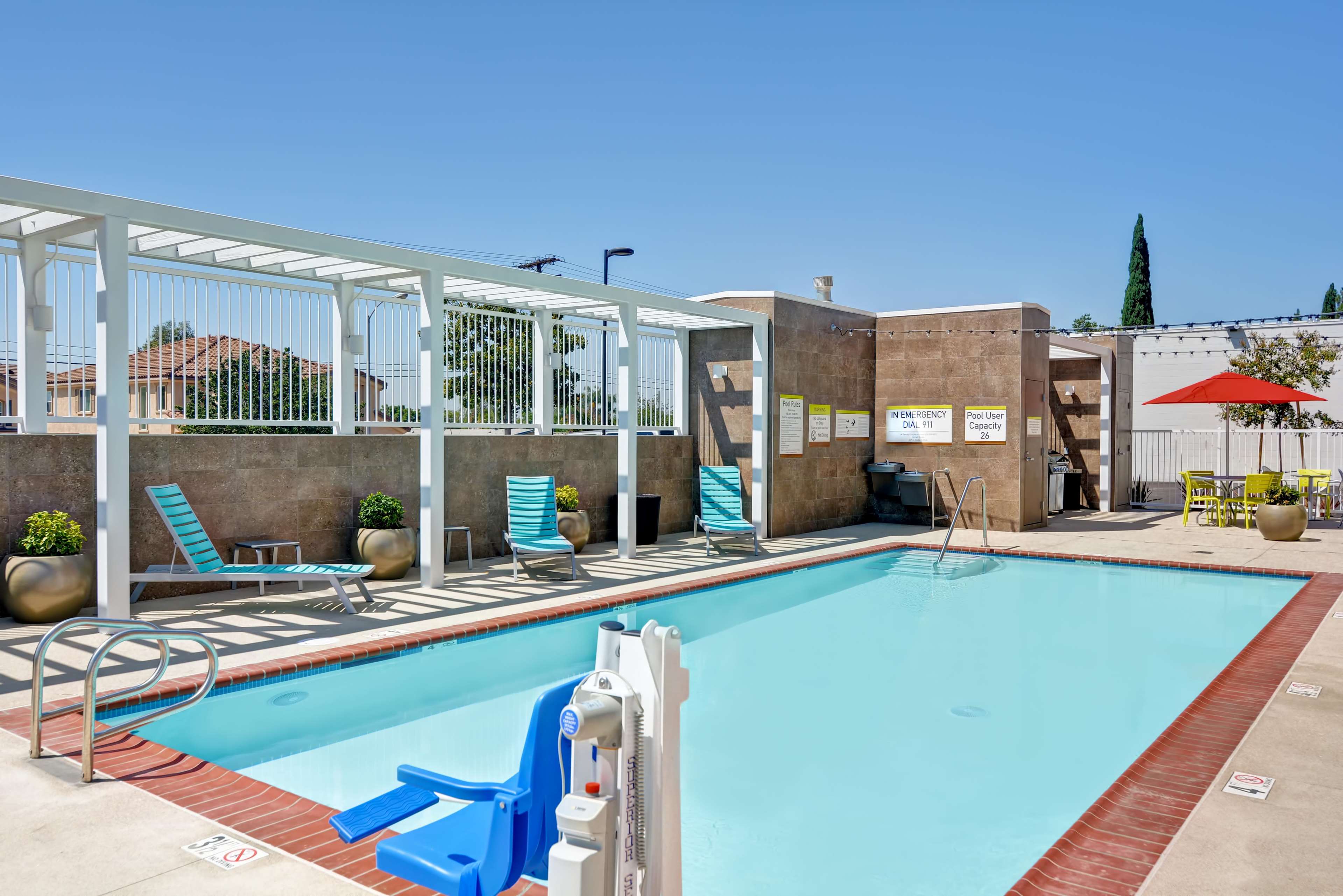 Home2 Suites by Hilton Azusa Photo