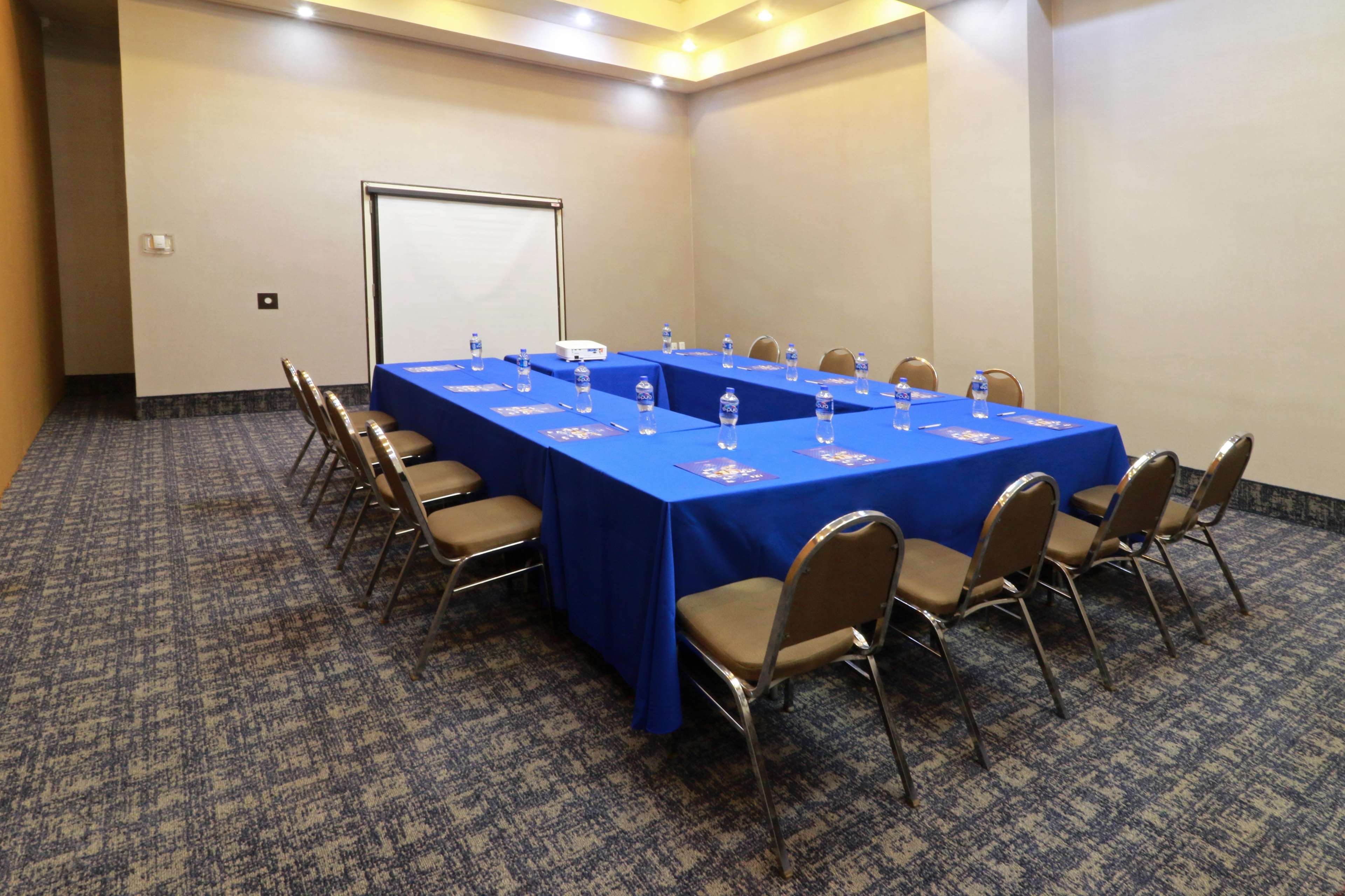 Images Hampton Inn by Hilton Monterrey-Airport