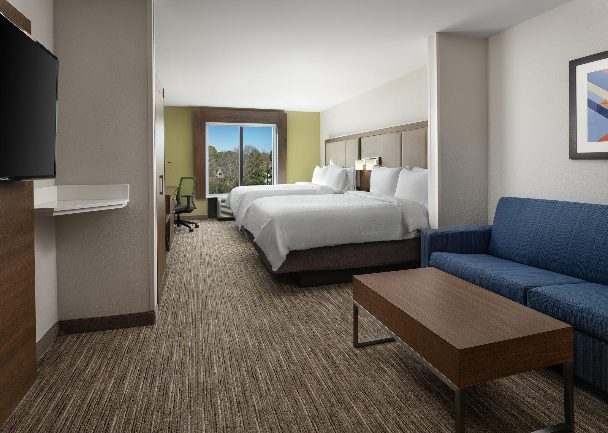 Holiday Inn Express & Suites Olive Branch Photo