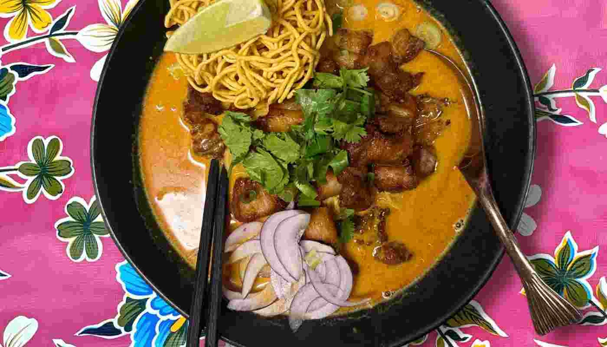 KHAO SOI Moo Tod