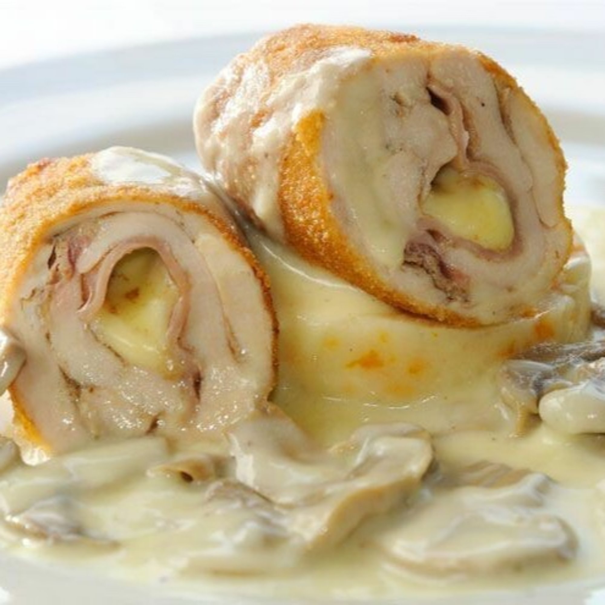 Chicken Cordon Bleu / Pechuga a La Cordon Bleu