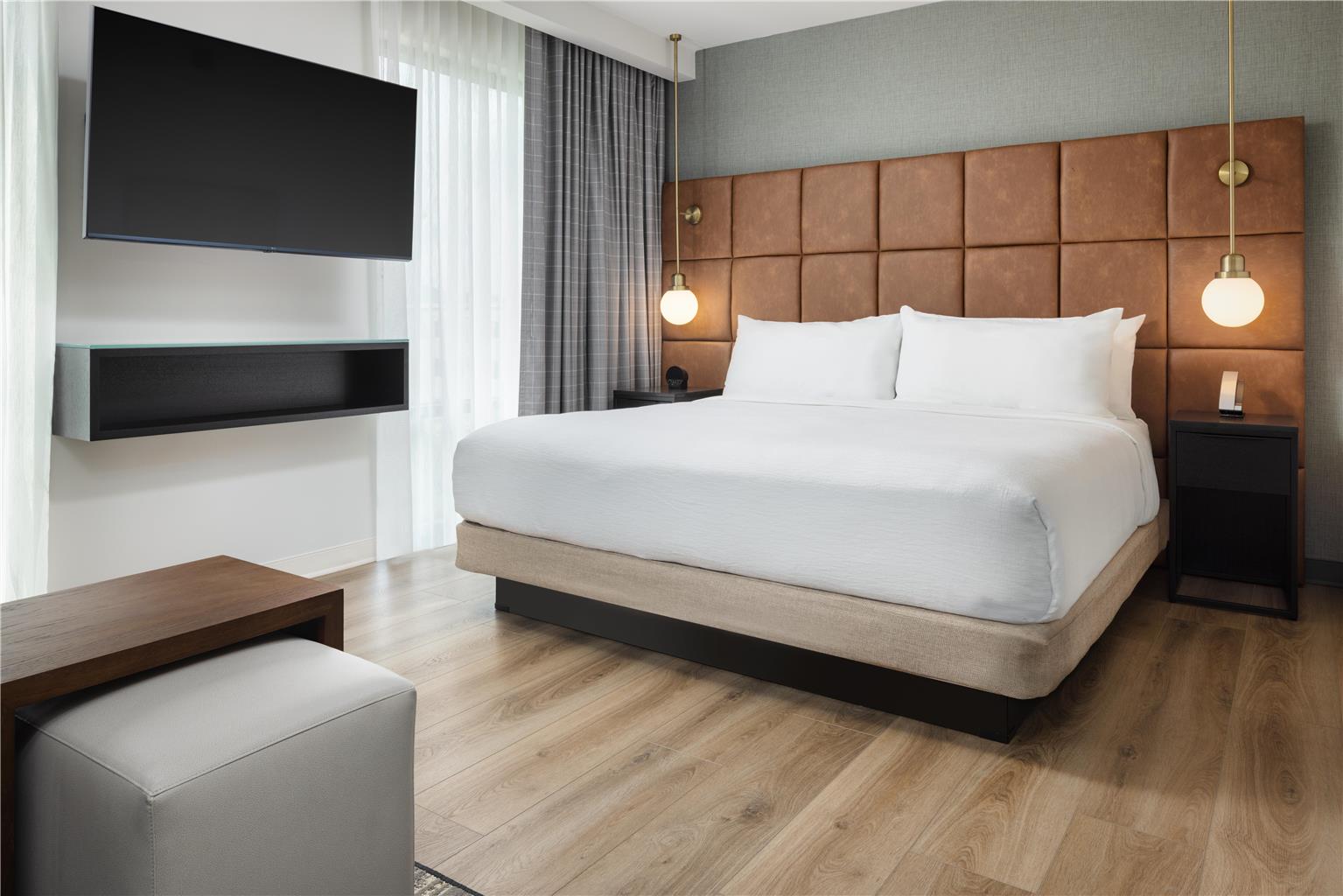 Embassy Suites by Hilton Chattanooga Downtown Image