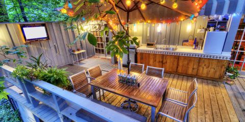 3 Effective Ways to Remove Discoloration on Your Outdoor Decks