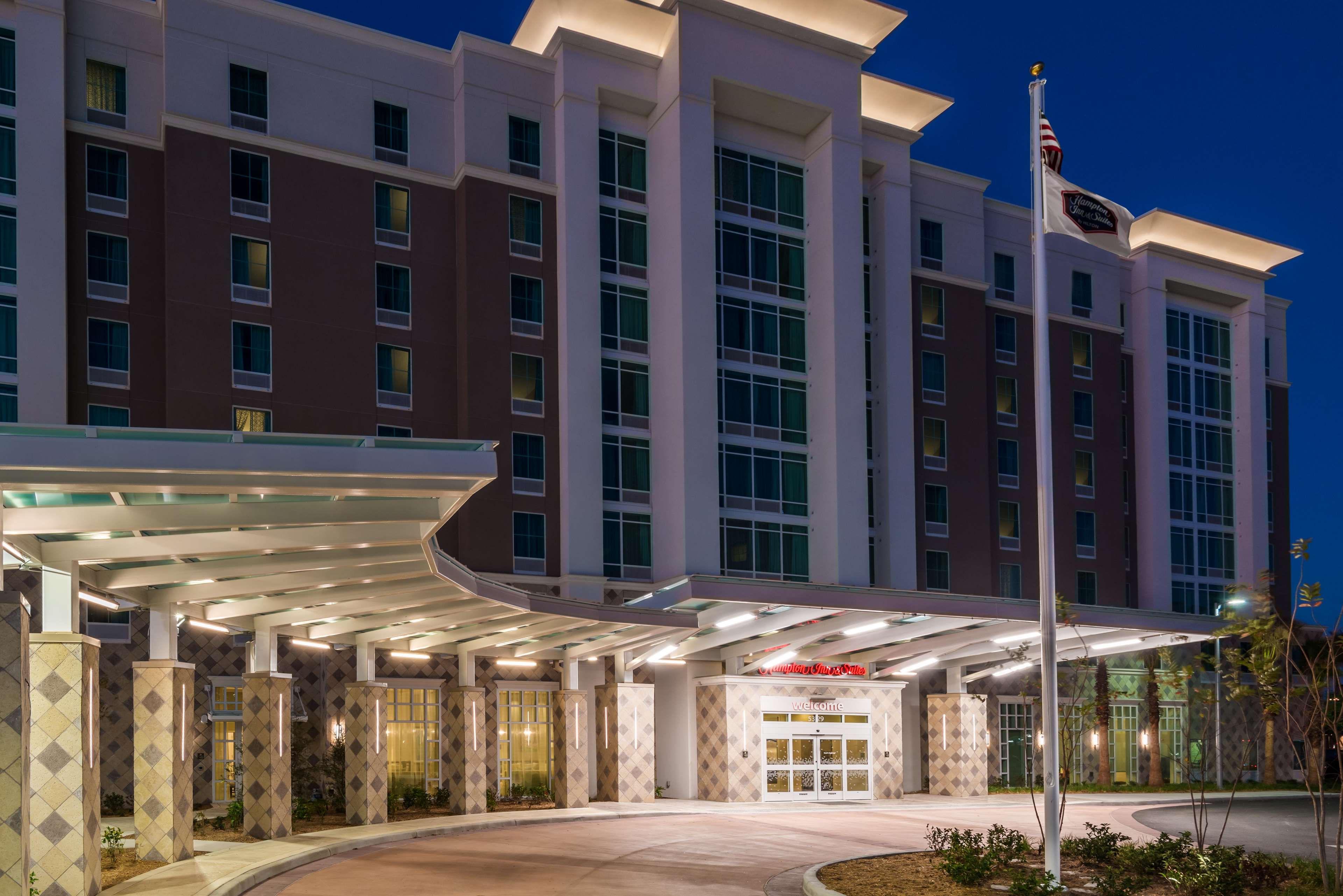 Hampton Inn & Suites Tampa Airport Avion Park Westshore Photo