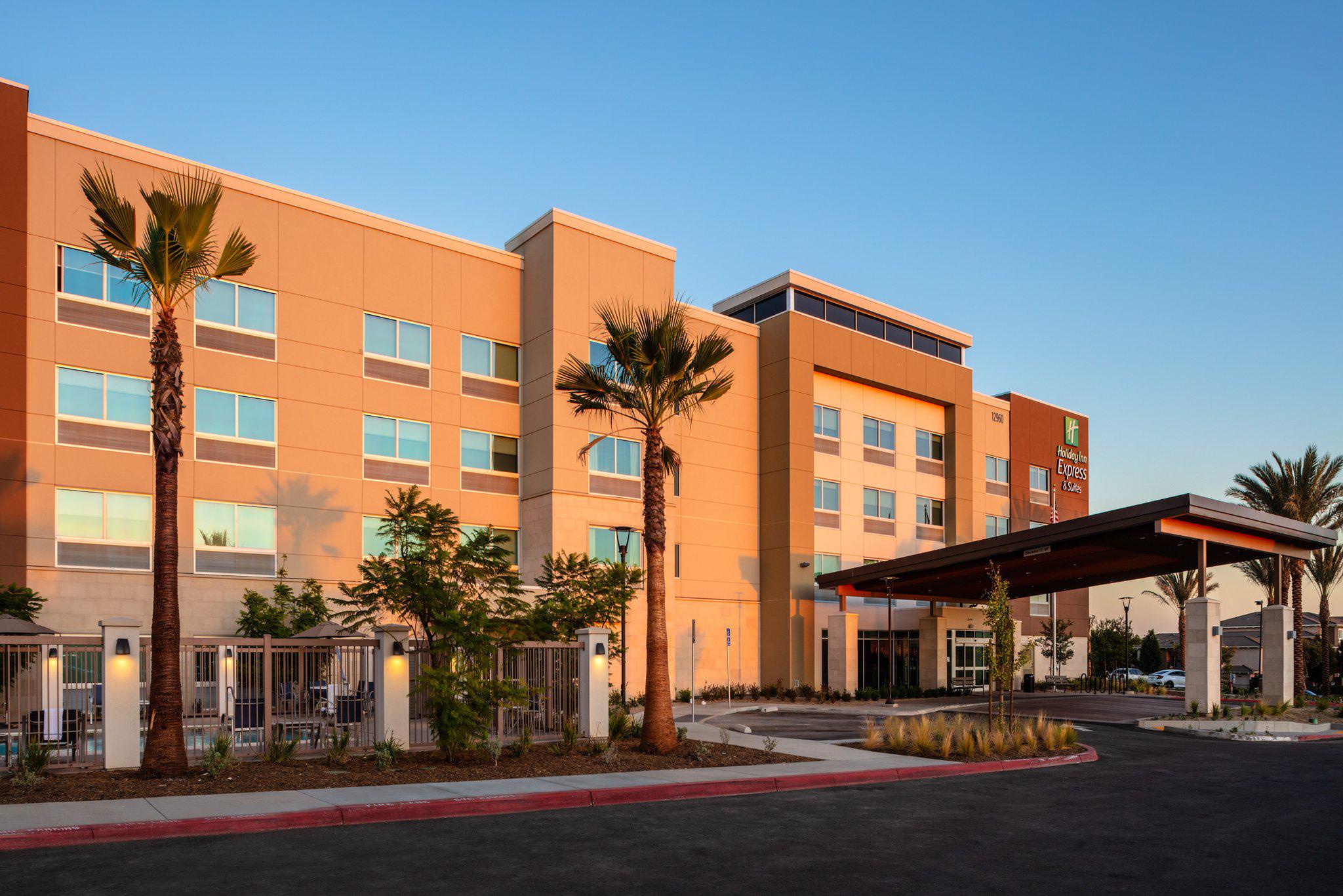 Holiday Inn Express & Suites Moreno Valley - Riverside Photo