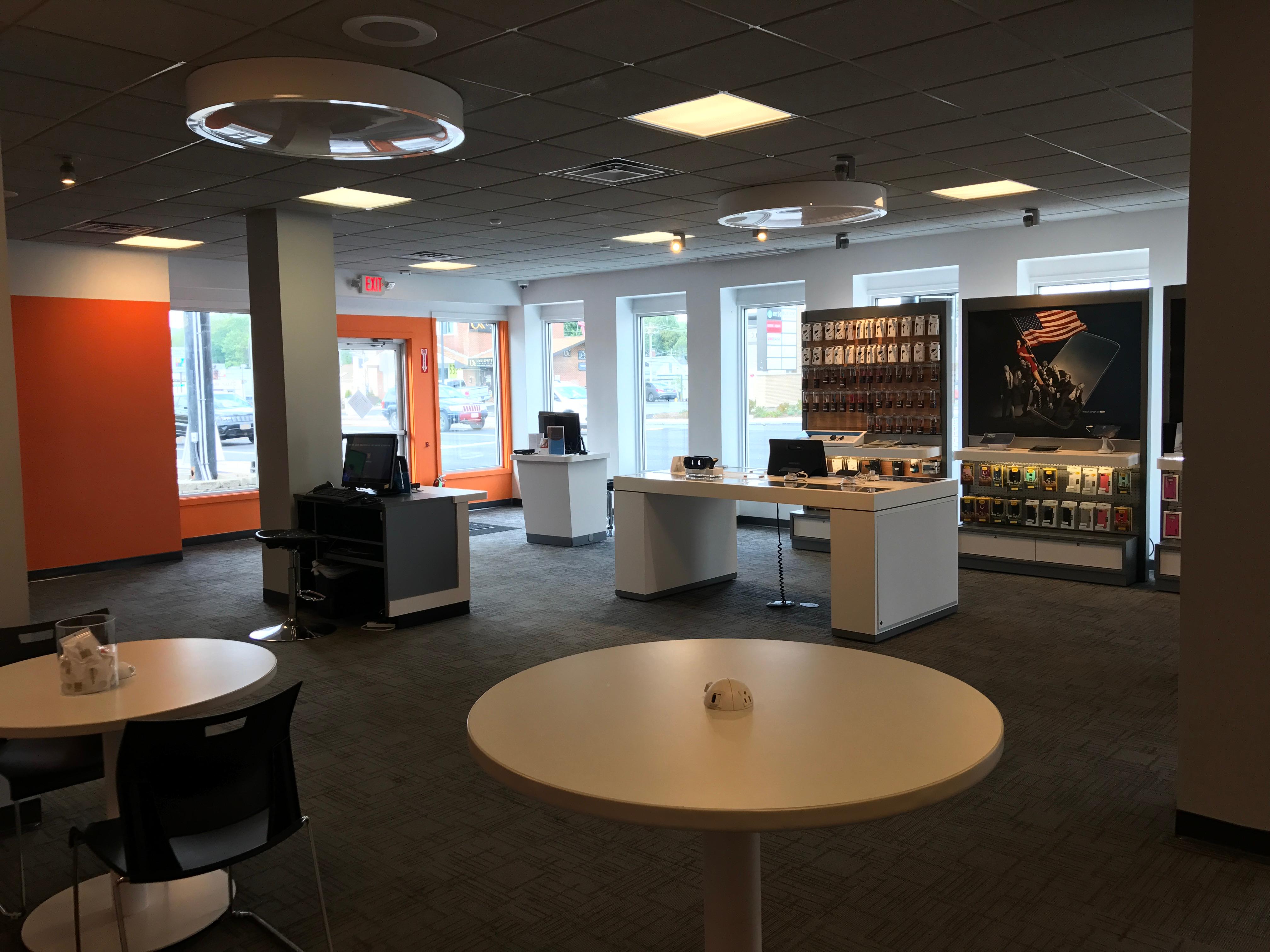 AT&T Store Photo