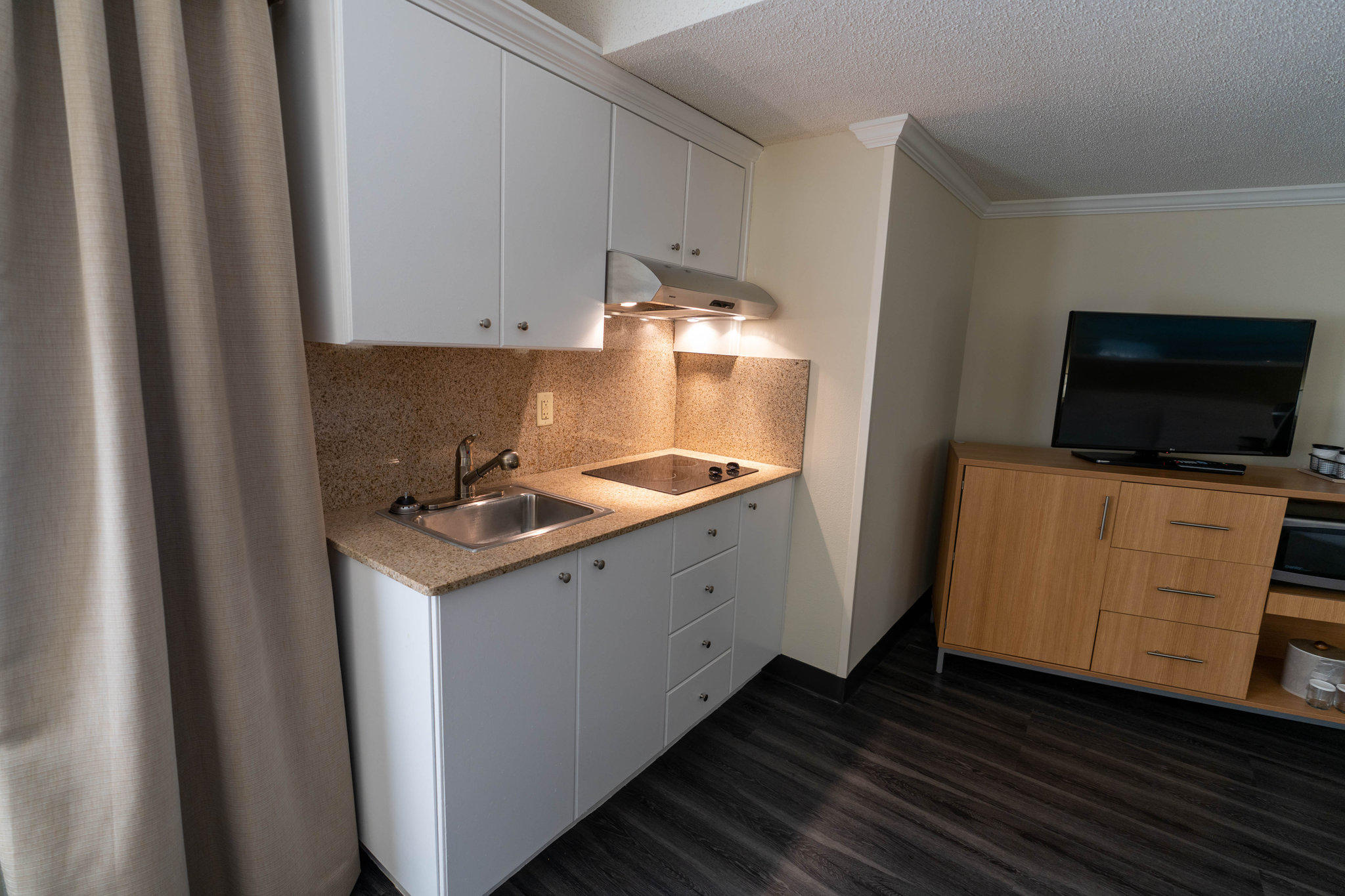 Holiday Inn Greenville by IHG Image