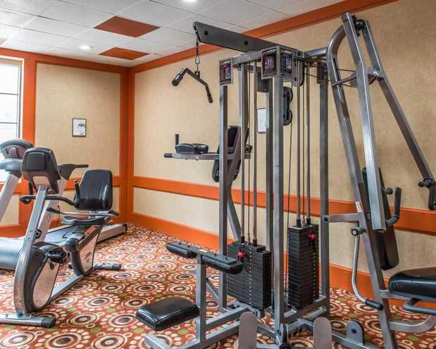 Images Quality Inn & Suites
