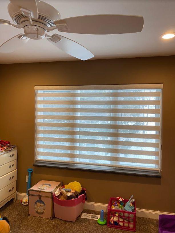 Give yourself a piece of mind knowing that your children are safe while playing with our child safe Dual Shades by Budget Blinds of Mankato. The child friendly features make it a must have for every family!  BudgetBlindsMankato  DualShades  ShadesOfBeauty  FreeConsultation  WindowWednesday