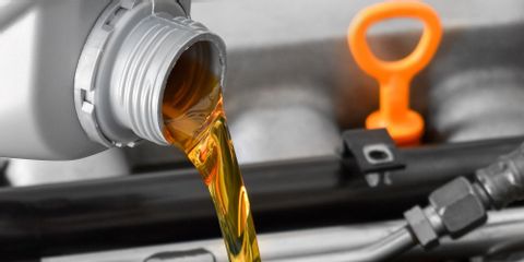 5 Signs Your Car Needs More Oil
