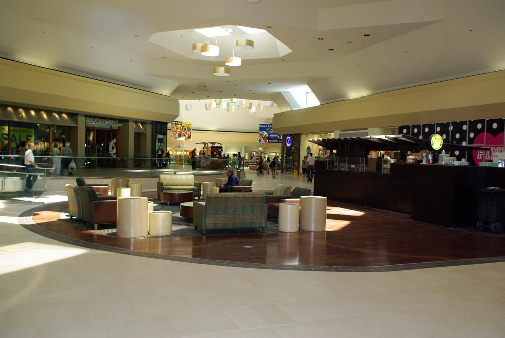 Meadowood Mall Photo