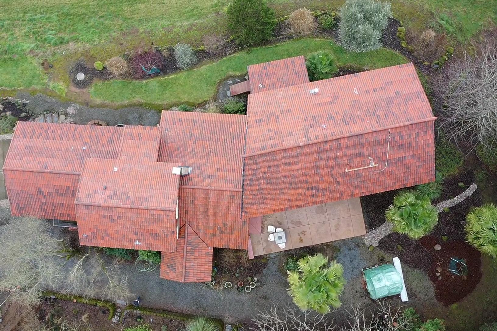 Roof Life Of Oregon Image