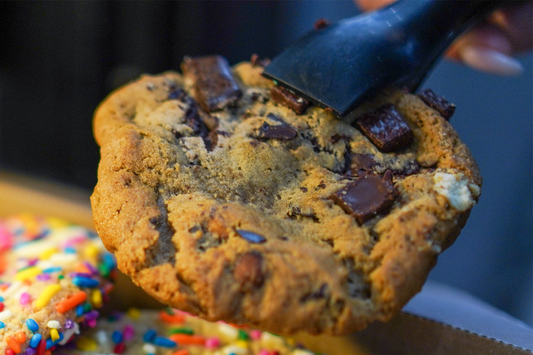 Chocolate Chip Cookie