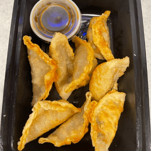 Fried Dumplings (8Pcs)