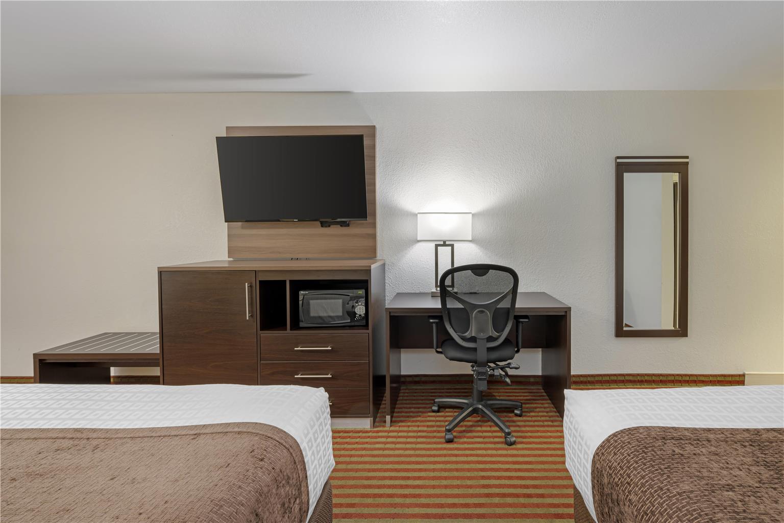 Best Western Santa Rosa Inn Image