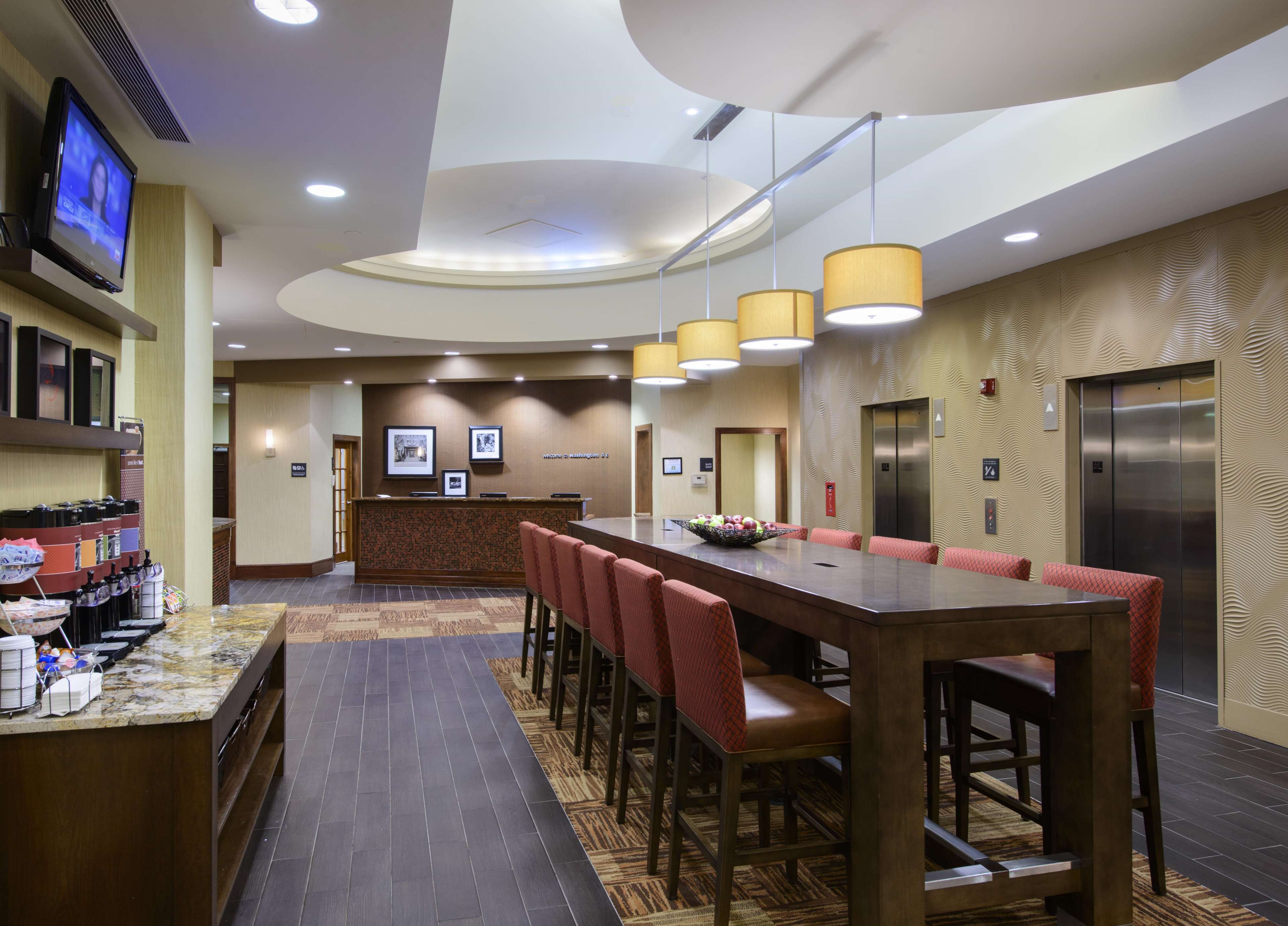 Hampton Inn Washington-Downtown-Convention Center Photo