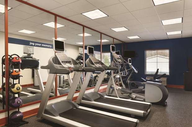 Images Hampton Inn & Suites Mystic