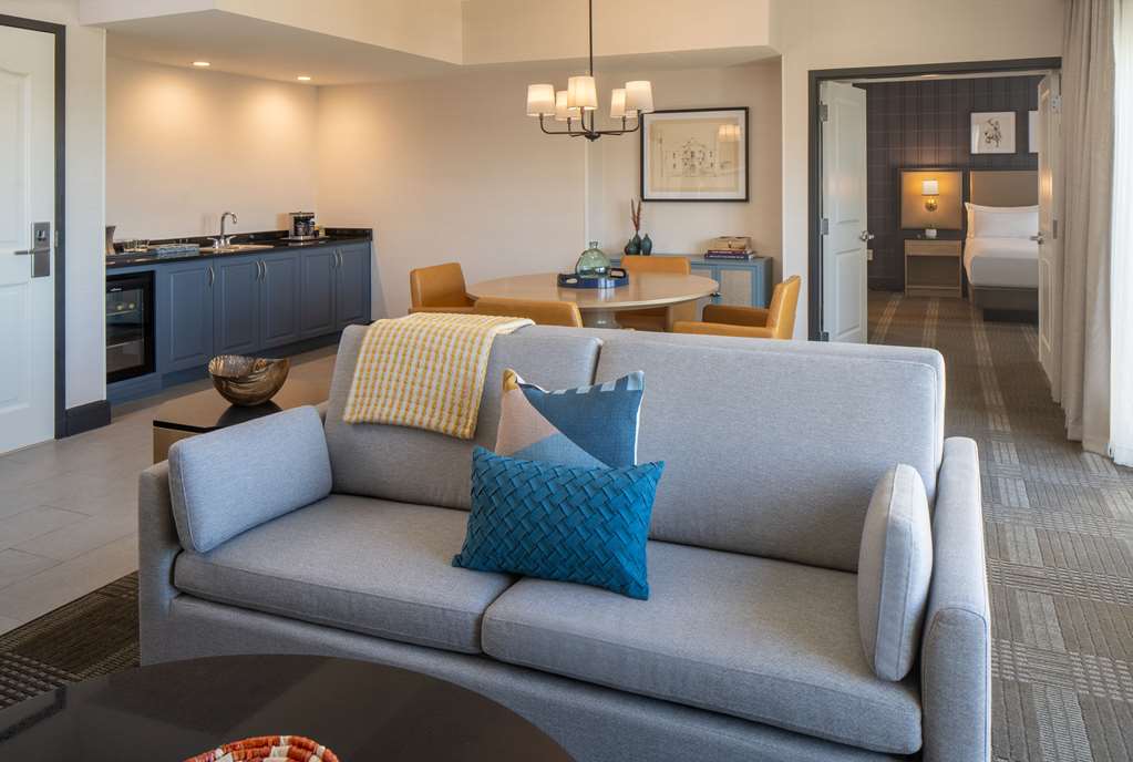 Hilton San Antonio Hill Country Image