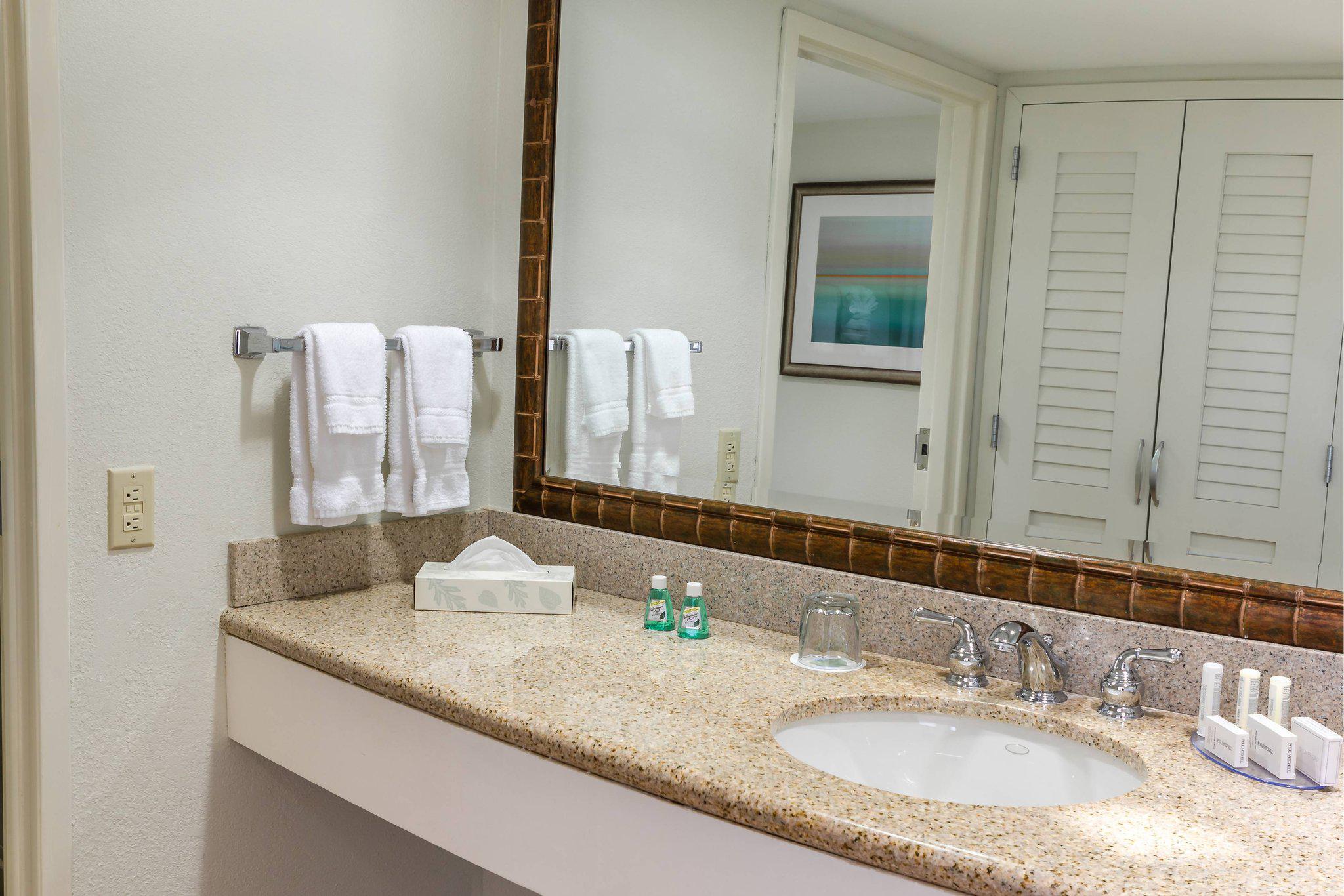 Courtyard by Marriott Naples Photo