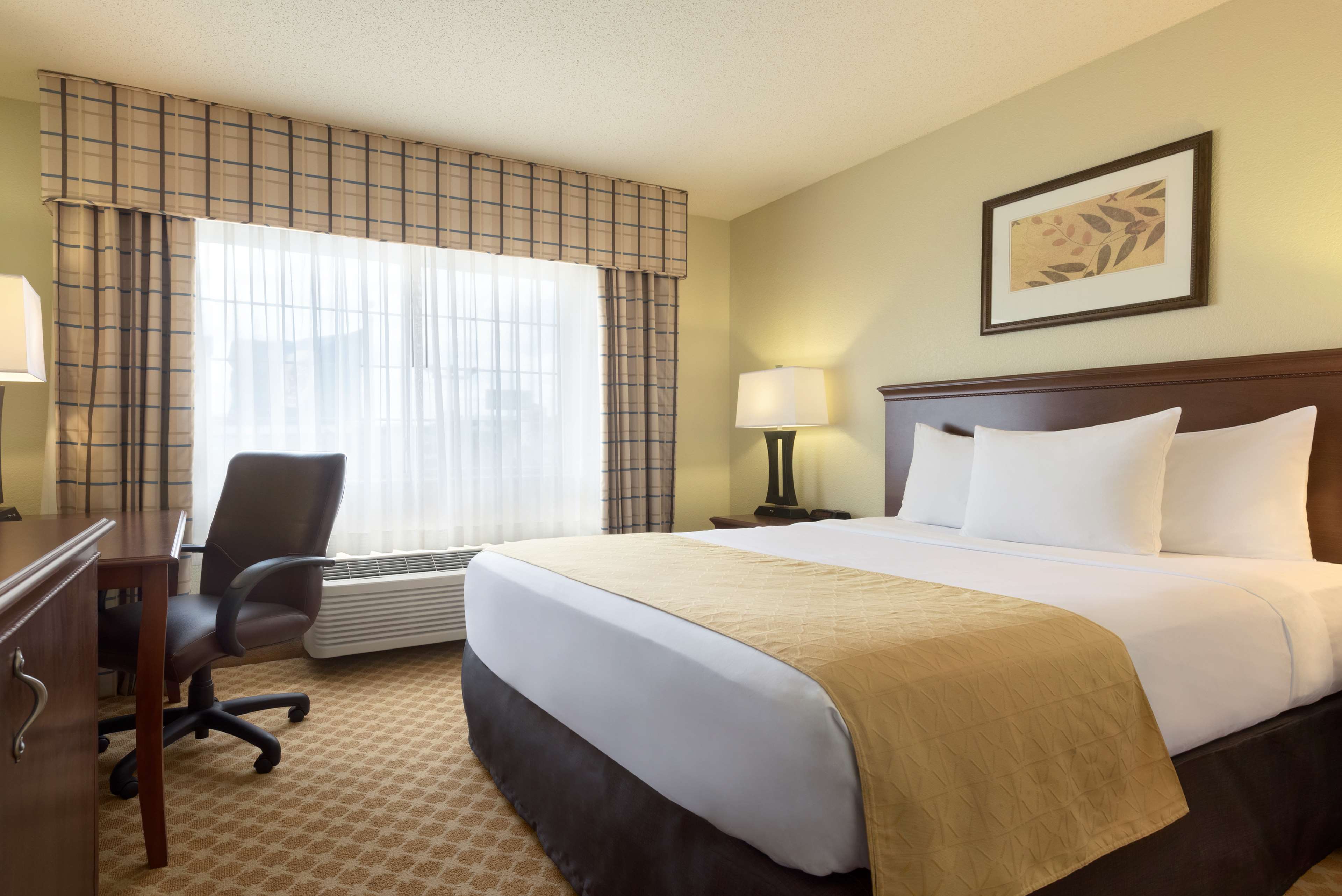 Country Inn & Suites by Radisson, Rochester, MN Photo