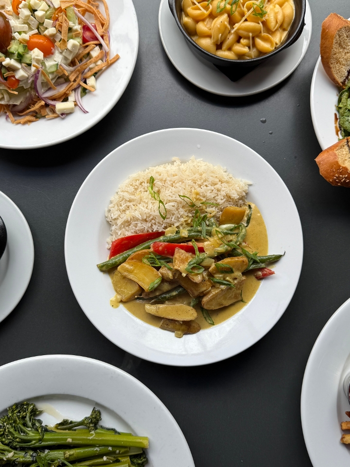 Green Coconut Curry