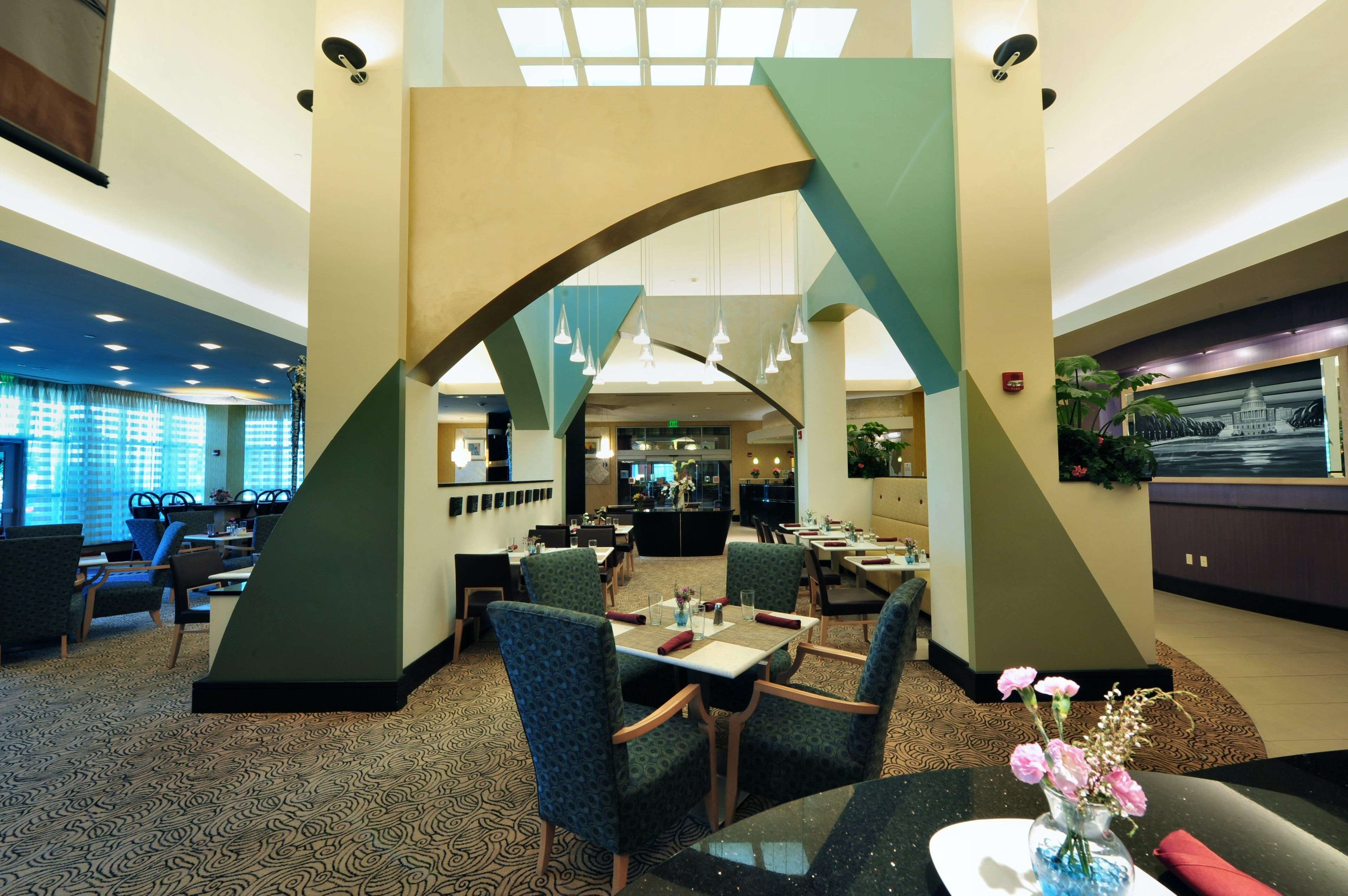 Hilton Garden Inn Rockville-Gaithersburg Photo