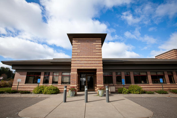 Images Edina Realty