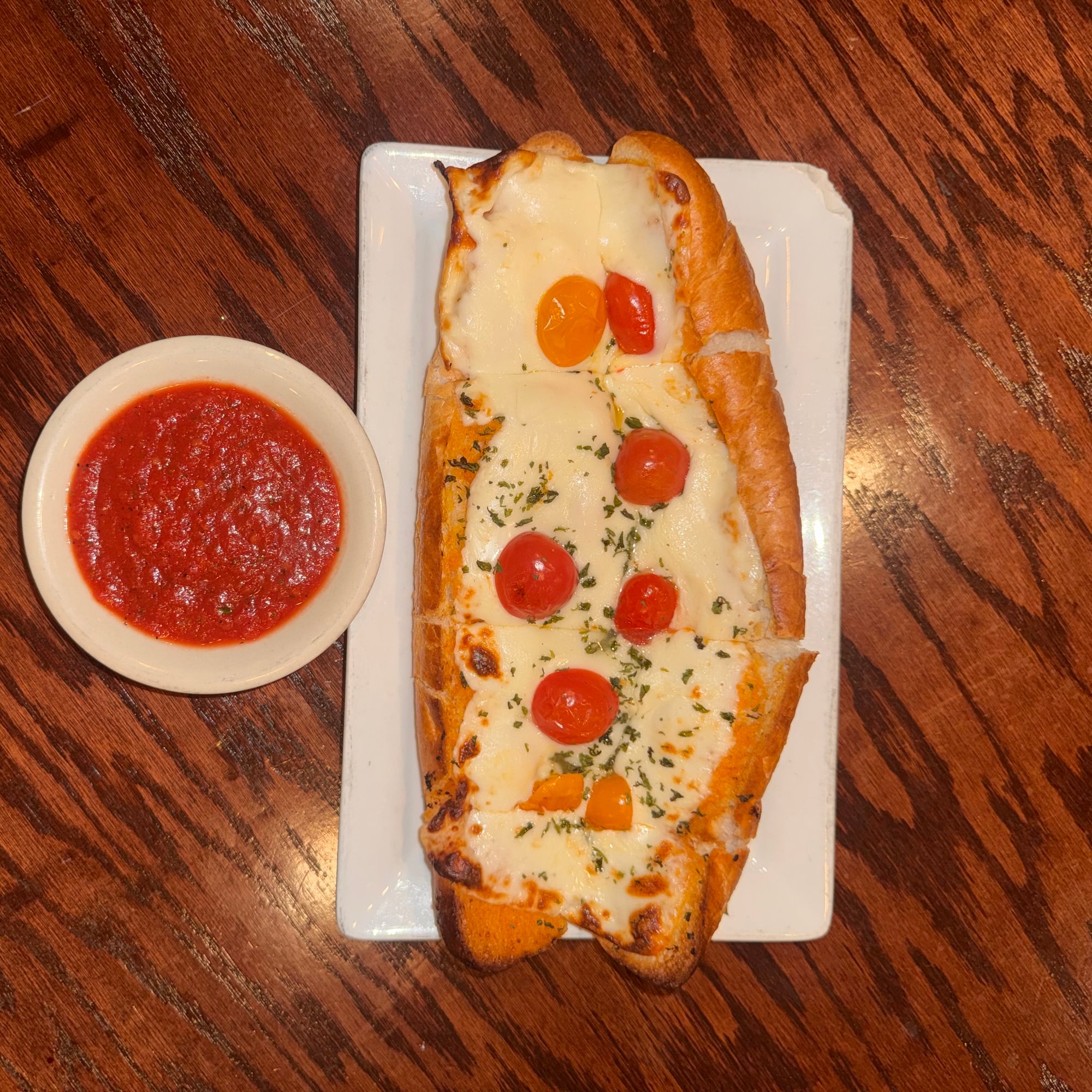 Garlic Bread with Tomatoes