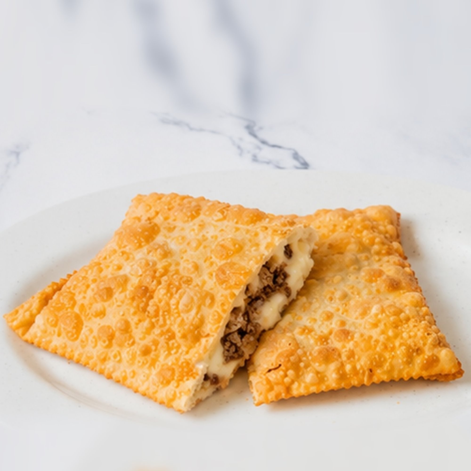 Pastel de Carne e Queijo