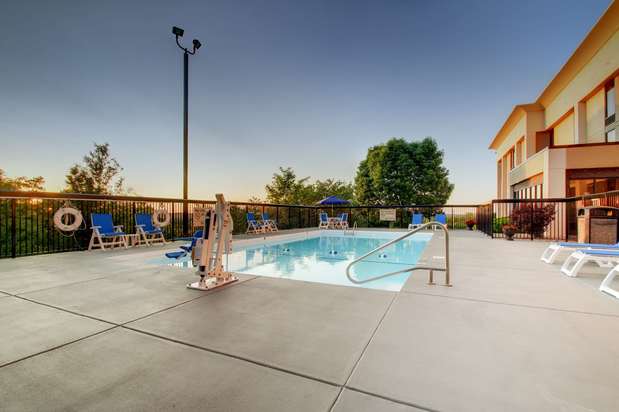 Images Hampton Inn Rolla