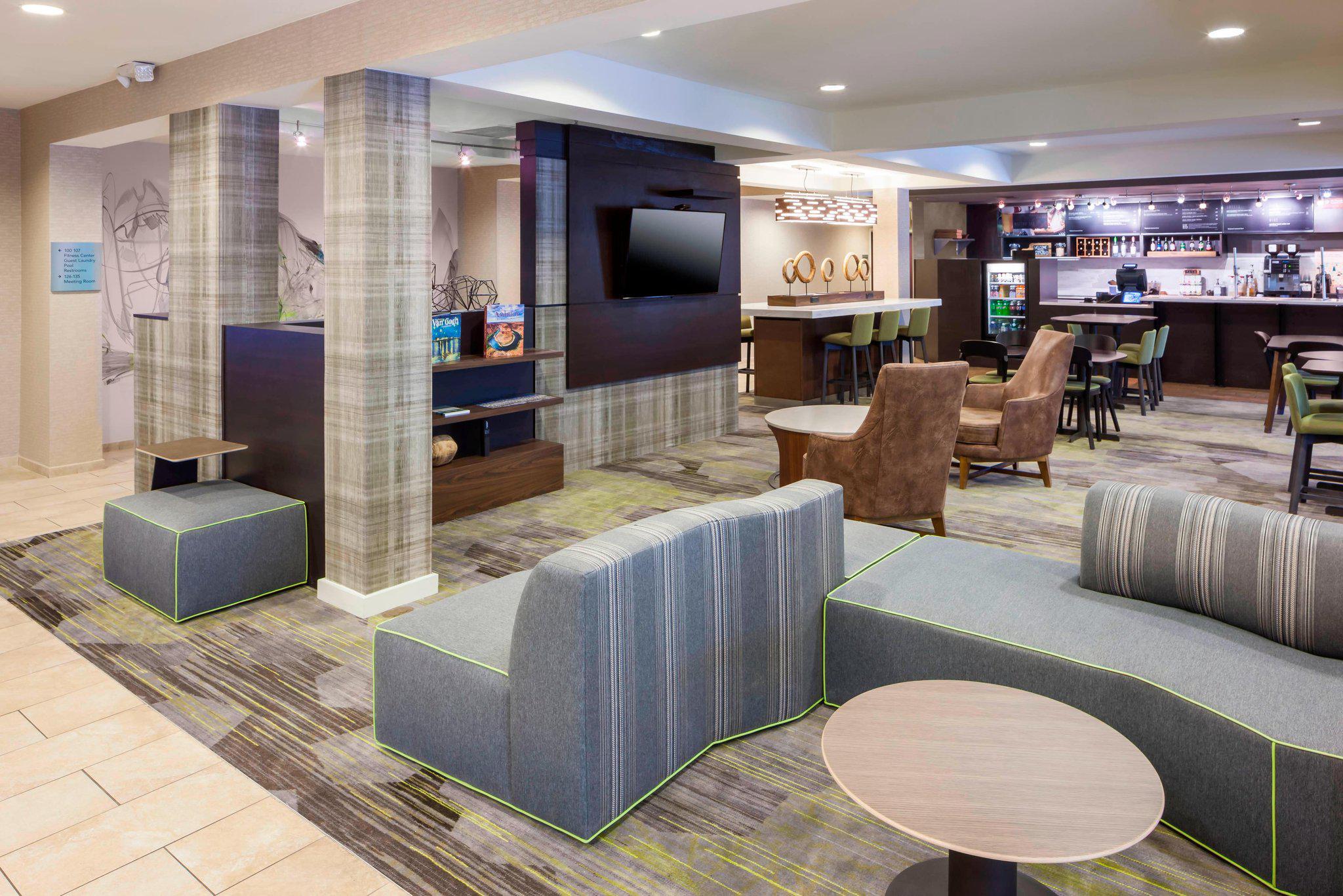 Courtyard by Marriott Pensacola Photo